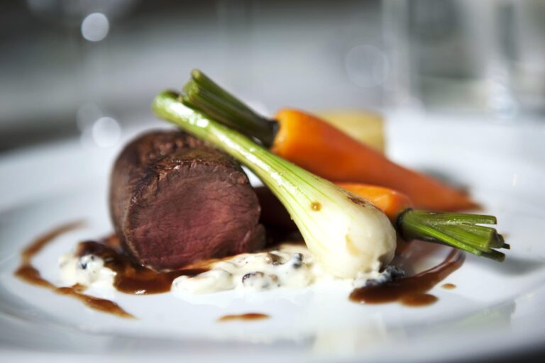 Ruukkikokemuksia ja villiruokaa – viikonloppuloma Porin kupeessa