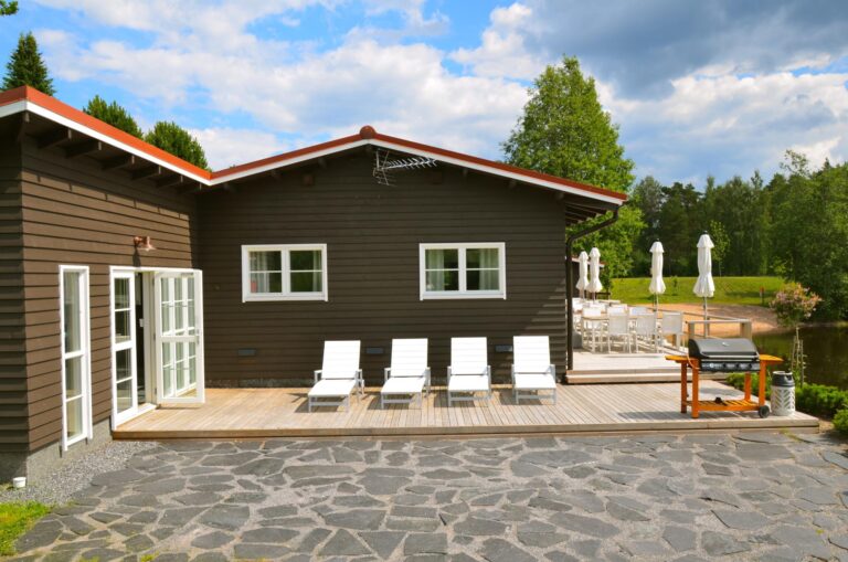 Saunaelämys osana juhlakokemusta Satakunnassa – rentoutumista juhlien ohessa