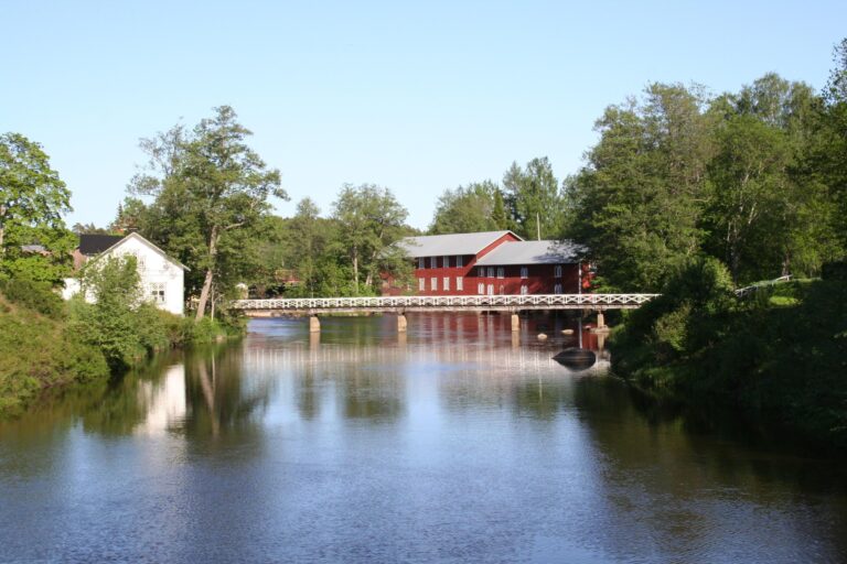 Syksyinen viikonloppuloma Suomessa: Ruukin värikäs kulttuuritarjonta