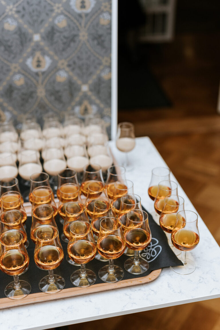 Miten paljon maksaa juhlatila 100 hengelle Porissa?